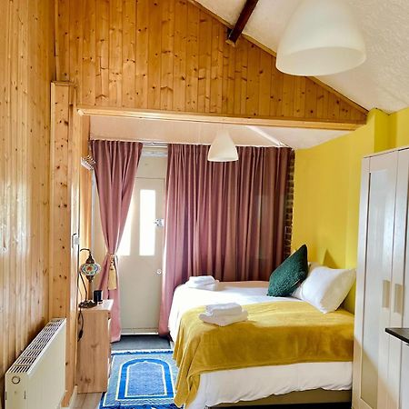 Apartmán La Estrella Beckenham Exteriér fotografie